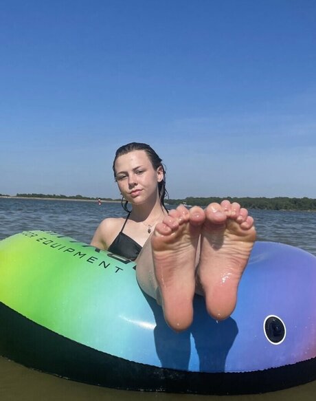 Jade Harmony model top img