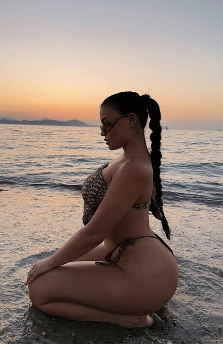 Emilia Emjeni top pornstar img