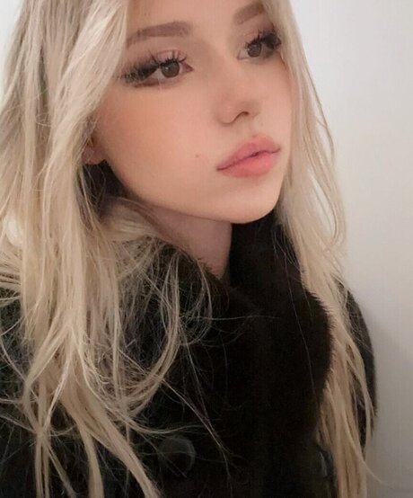 bald pussy onlyfans free naked picture