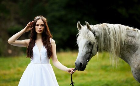 brunette milf onlyfans hot picture