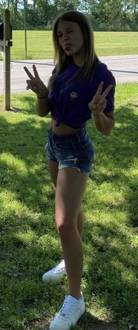 outdoor milf onlyfans free xxx image