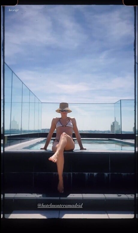 Cheyenne Pahde xxx actress image