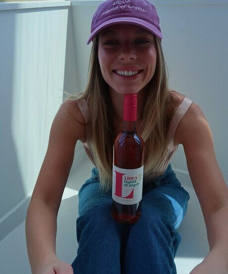 Cheyenne Pahde nude actress archive