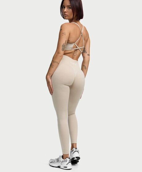 Hannaahcarolina hd model picture