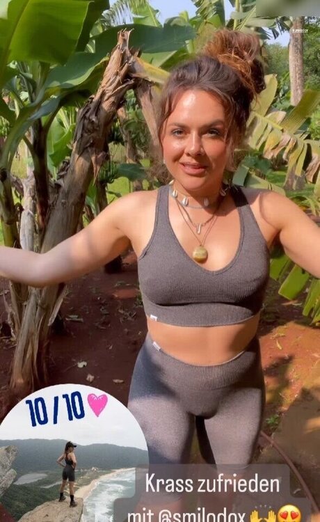 Yvonne Pferrer nice model img