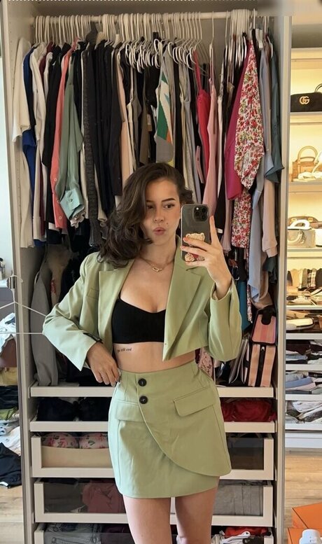 pregnant submissive onlyfans porno image