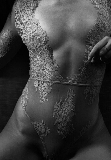 girl onlyfans free porn images