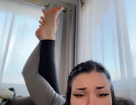 Moeponz hot pornstar pictures