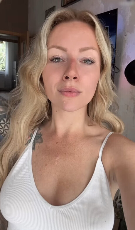 Denise Schwitalle nudes actress pic