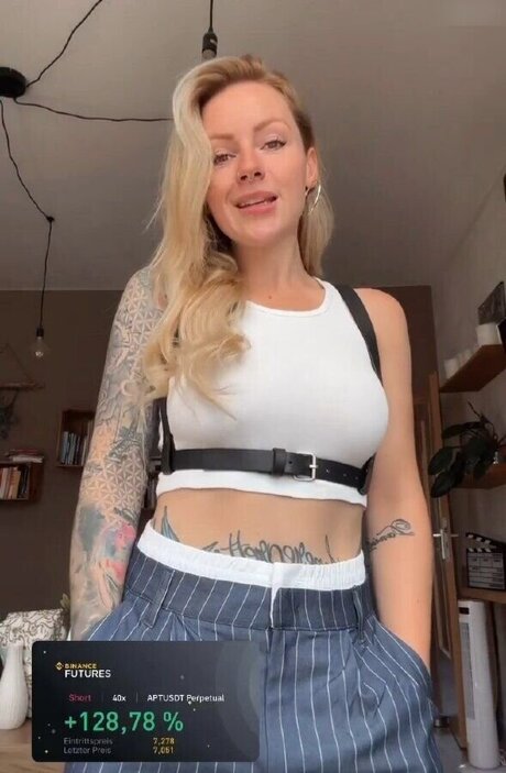 Denise Schwitalle pretty actress photos