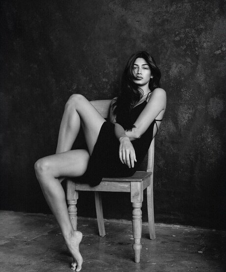 Meeya Dugied model nudes pic