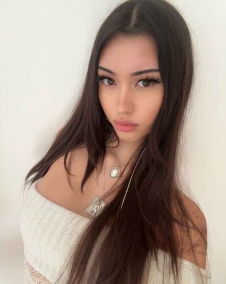 xeiyza model beautiful img