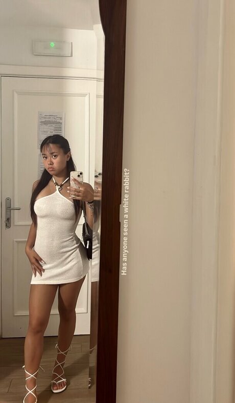 teen natural tits onlyfans free naked picture