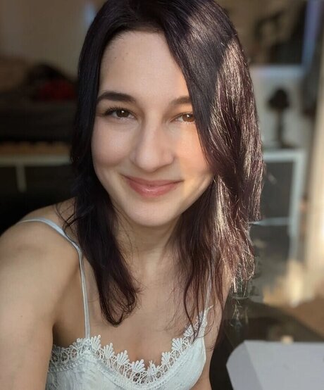 Haselnuuuss nudes star photos