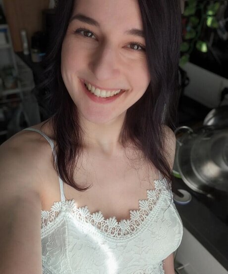 Haselnuuuss exclusive star pics