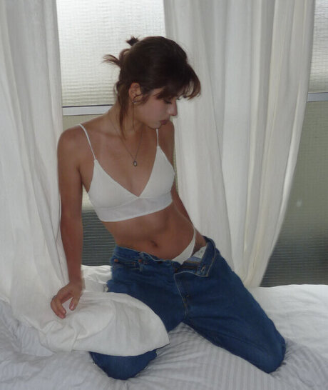 Ninonekw model nude pic