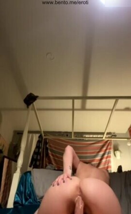 Sky Bri erotic pornstar picture