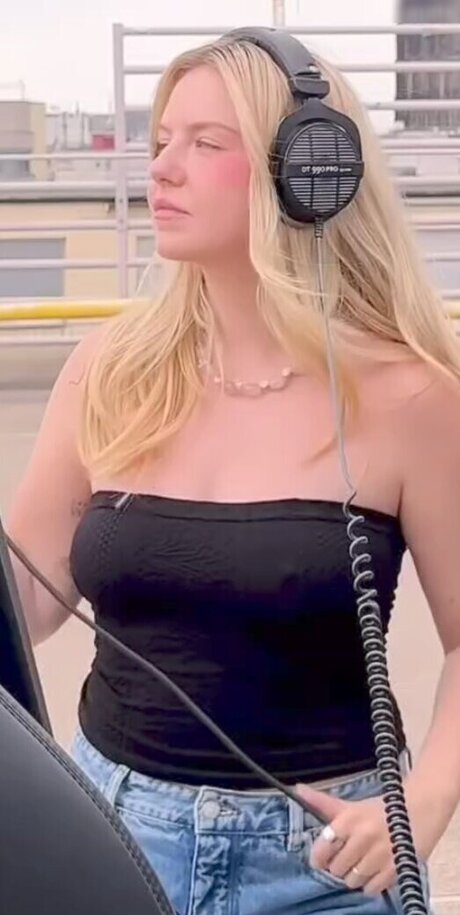 sensual yoga onlyfans pornos galleries