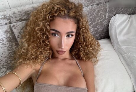 Jazmine Dyer top actress photos