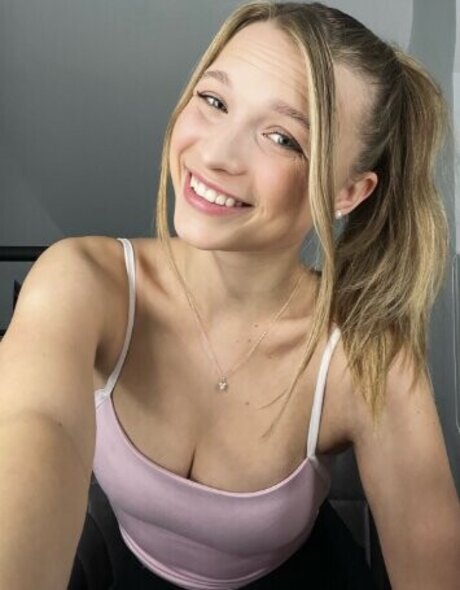 mature cougar onlyfans sexy image