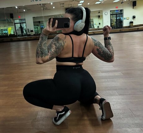 flat onlyfans top images