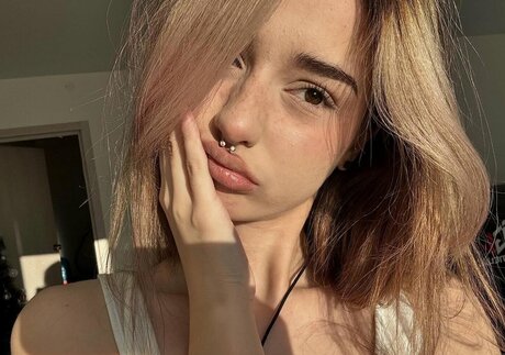 popular trans onlyfans top pictures