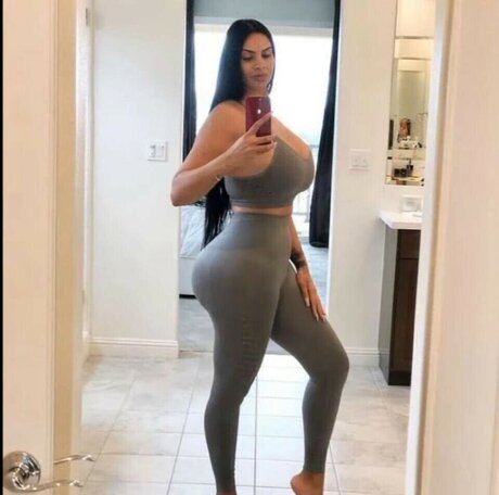 Johanna Leia model best pics