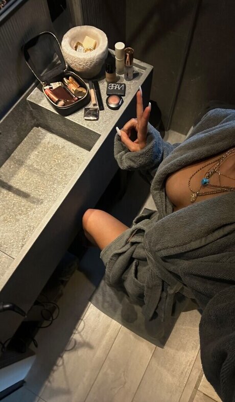 girl next door onlyfans free naked images