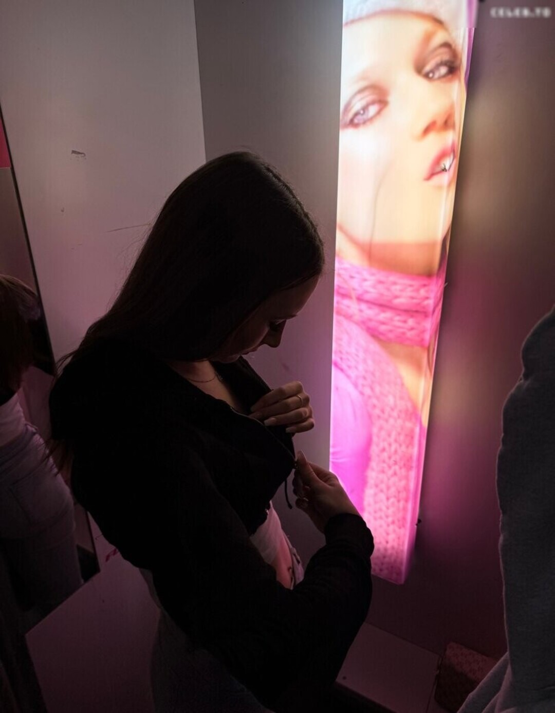 Alexia Loom model perfect galleries