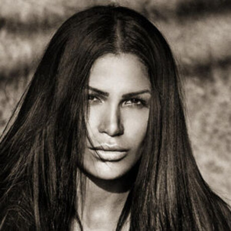 Roaya Soraya model img