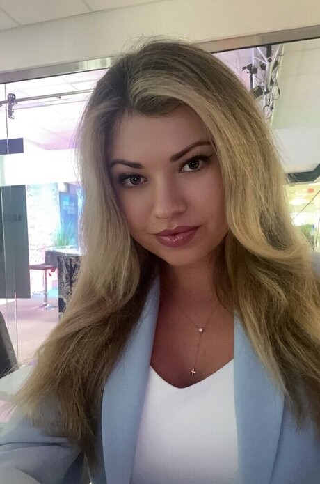 Natalie Winters pornstar beautiful image