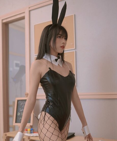 Momozaaa naked pornstar photo