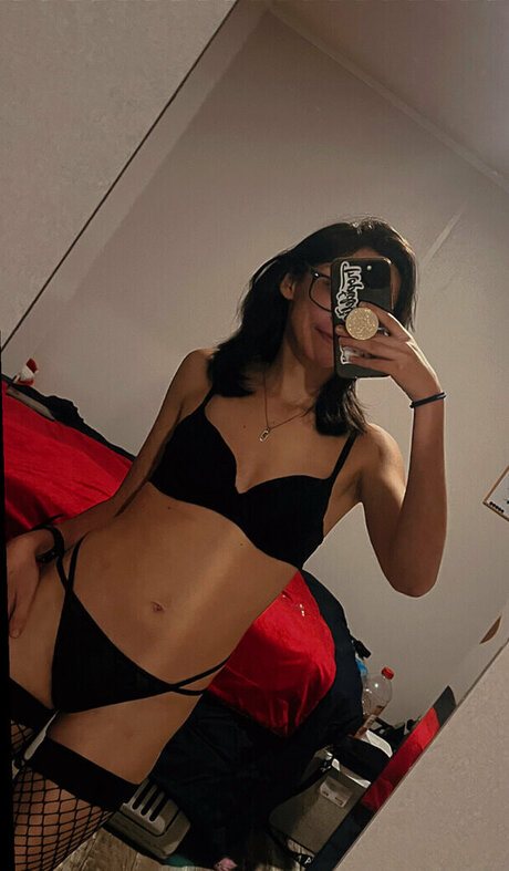 Maxie618 nude thumbnail