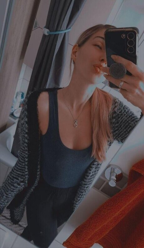 asian boobs onlyfans nude image