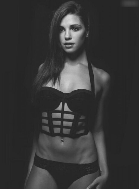 Jessica Ashley perfect actress gallery