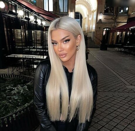 blonde shemale onlyfans sexy img