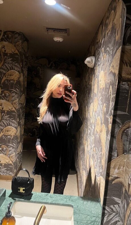 sex asian onlyfans art naked pictures