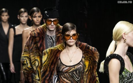 big tits midget onlyfans naked pic