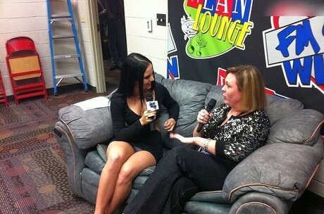 OOPS International pornstar pretty picture