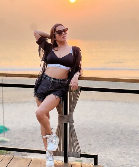 beautiful face onlyfans erotic pics