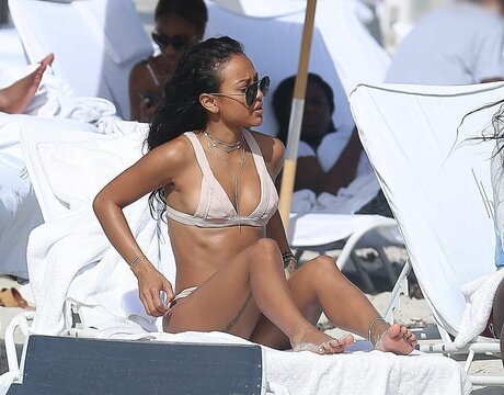 Karrueche Tran star sexy pics