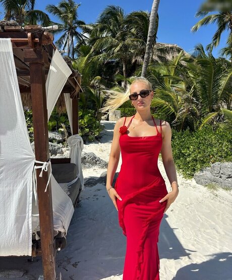 hottest milf onlyfans free sex pictures