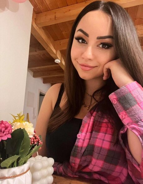 Bunnygirl star erotic images