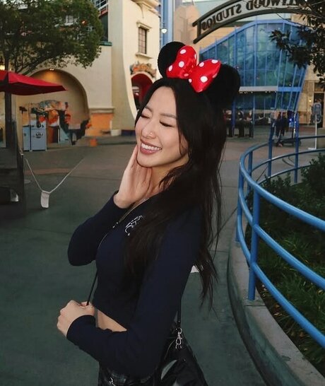 Winnie Chang nude star pic