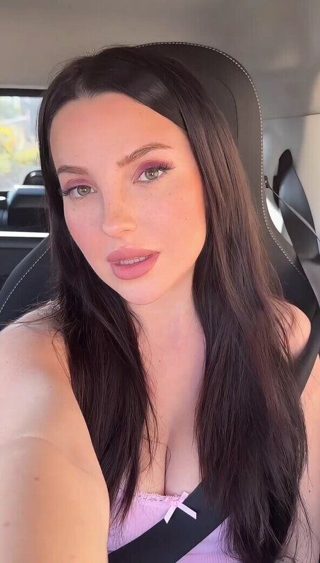 Nikoleta Milenova top model photos