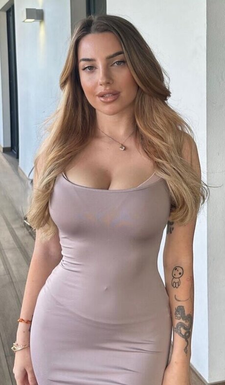 Nikoleta Milenova star hd img