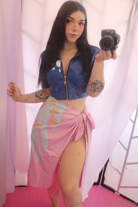 aliciabunbun pornstar nude pic