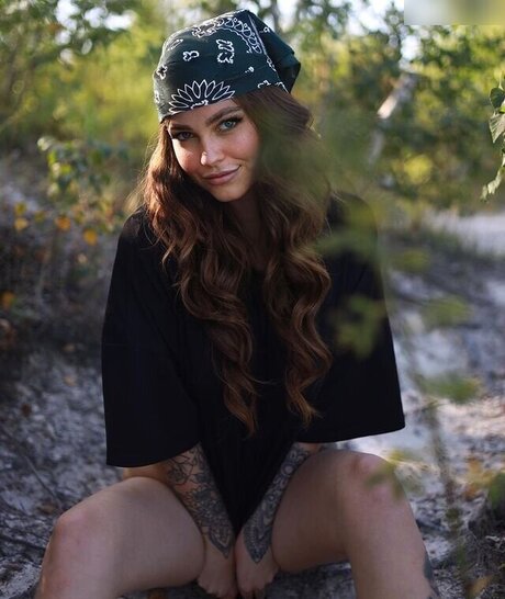 Tizeax nude model galleries