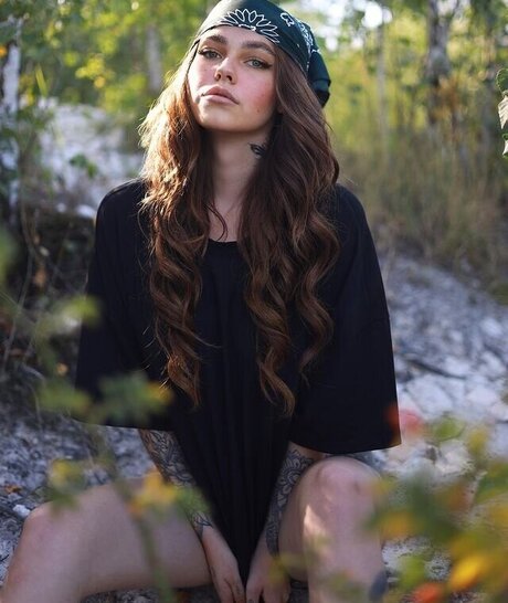 Tizeax adult actress photo