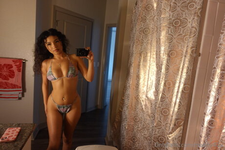 Maddy42x pretty model pic